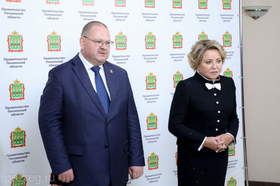 Олег Мельниченко: строительство школы в Спутнике завершим в кратчайшие сроки